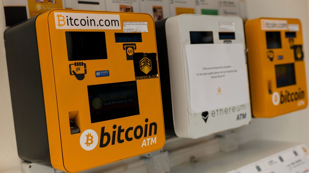 Số lượng máy ATM Bitcoin tăng mạnh trên toàn cầu