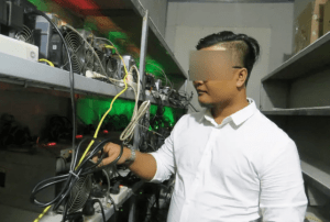 Các nhà đầu tư cho biết phải chấp nhận lỗ để bán máy đào Bitcoin vì không thể duy trì.