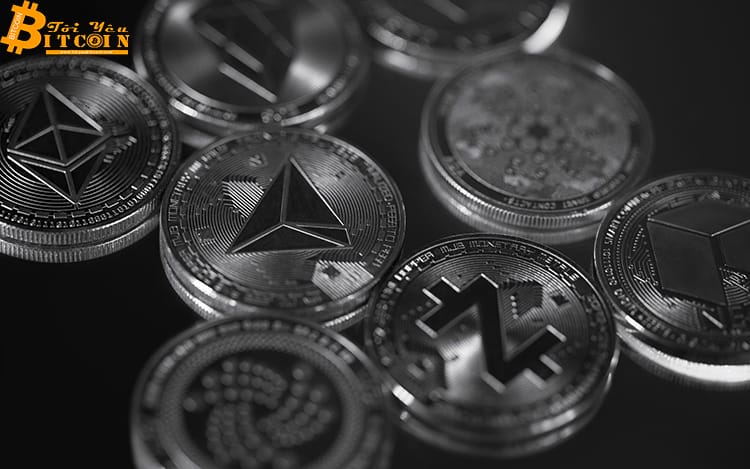 Phân tích kỹ thuật 15/05: Bitcoin “hụt hơi” trong khi Ethereum, XRP cùng thị trường altcoin “cất cánh”