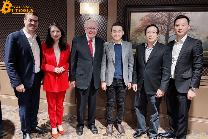 Justin Sun của Tron cuối cùng cũng hoàn thành bữa tối 4,5 triệu USD với Warren Buffett