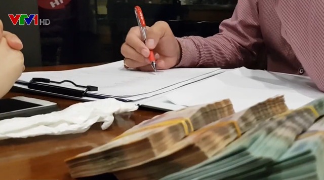 Để mua được tiền ảo CSE, nhà đầu tư phải bỏ tiền thật để mua Bitcoin.