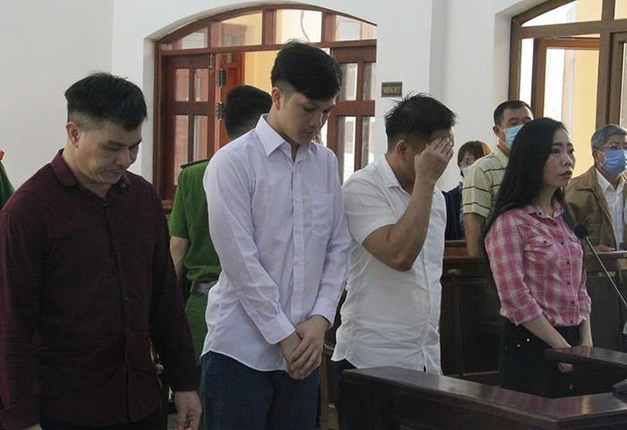 Minh Phương và đồng phạm tại tòa sơ thẩm: Ảnh: VH. 