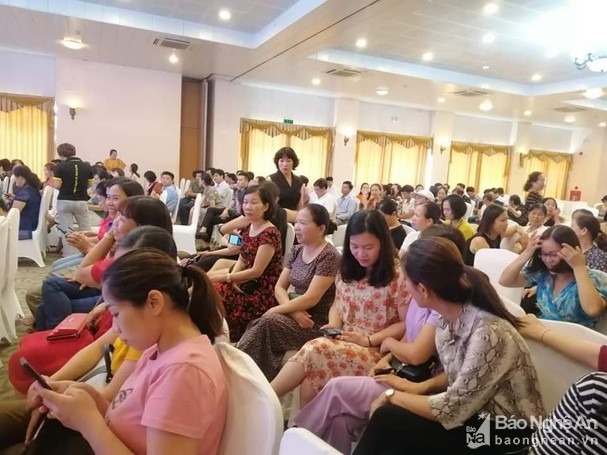 Một cuộc gặp gỡ của những người tham gia vào Lion Group. Ảnh P.V