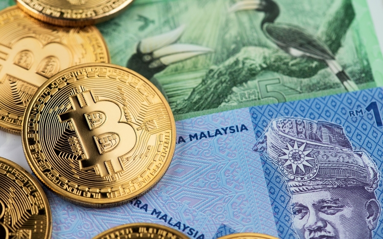 Cảnh sát Malaysia nghiền nát hàng nghìn máy đào Bitcoin bất hợp pháp