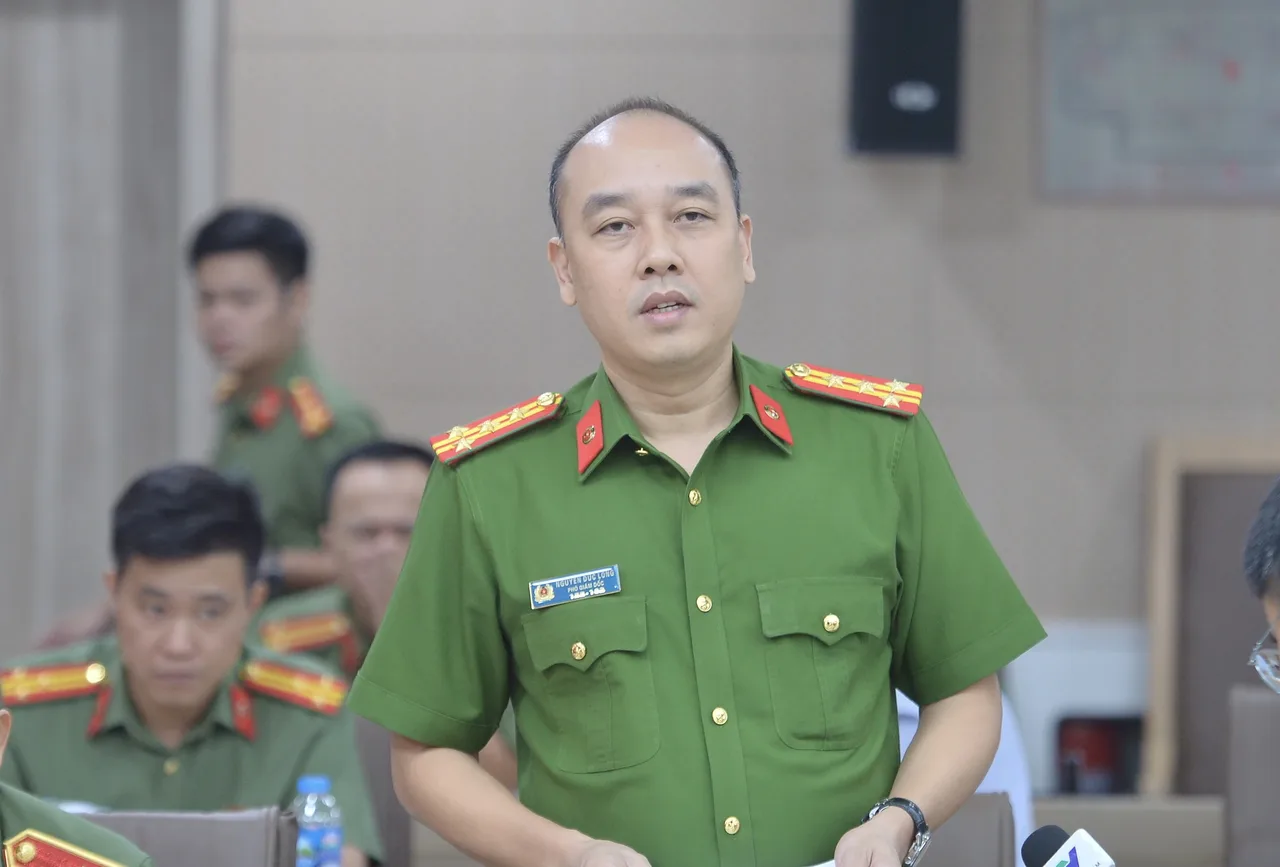 Đại tá Nguyễn Đức Long, Phó giám đốc Công an Hà Nội, trong cuộc họp báo chiều 6/10 tại Bộ Công an. Ảnh: Phạm Dự