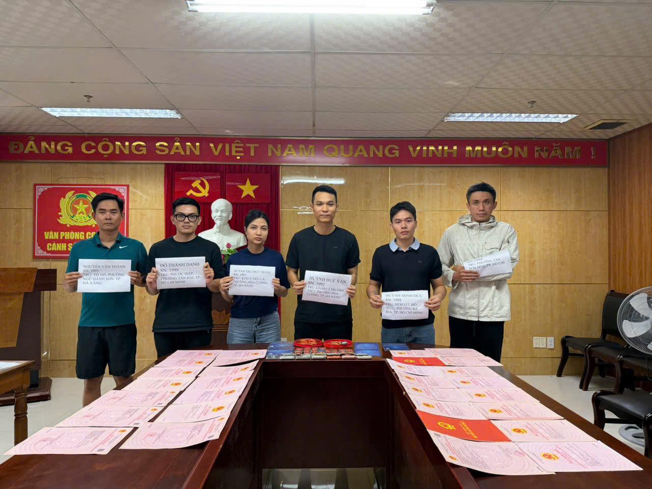 Công an kêu gọi các đối tượng có liên quan trong đường dây nhanh chóng ra đầu thú.
